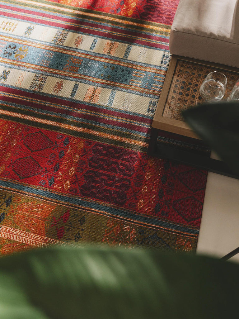 Tapis patchwork motif ethnique tons rouge et multicolore d'intérieur et d'extérieur 80x165 cm