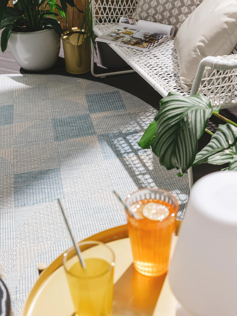 Tapis géométrique motif patchwork rond bleu d'intérieur et d'extérieur 160 cm de diamètre