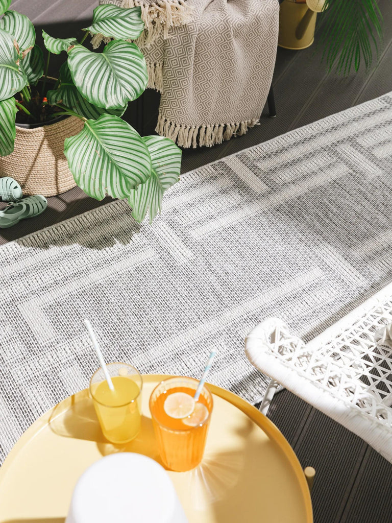 Tapis géométrique motif labyrinthe de couloir gris d'intérieur et d'extérieur 80x250 cm