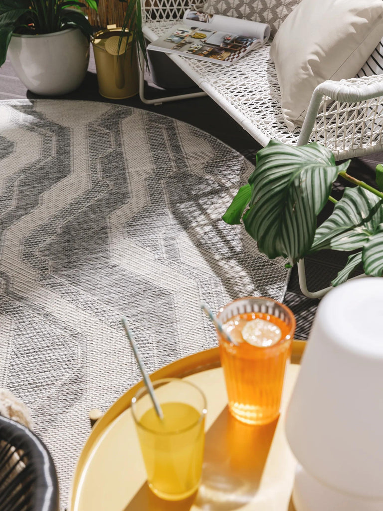 Tapis géométrique rayé rond gris d'intérieur et d'extérieur 160 cm de diamètre