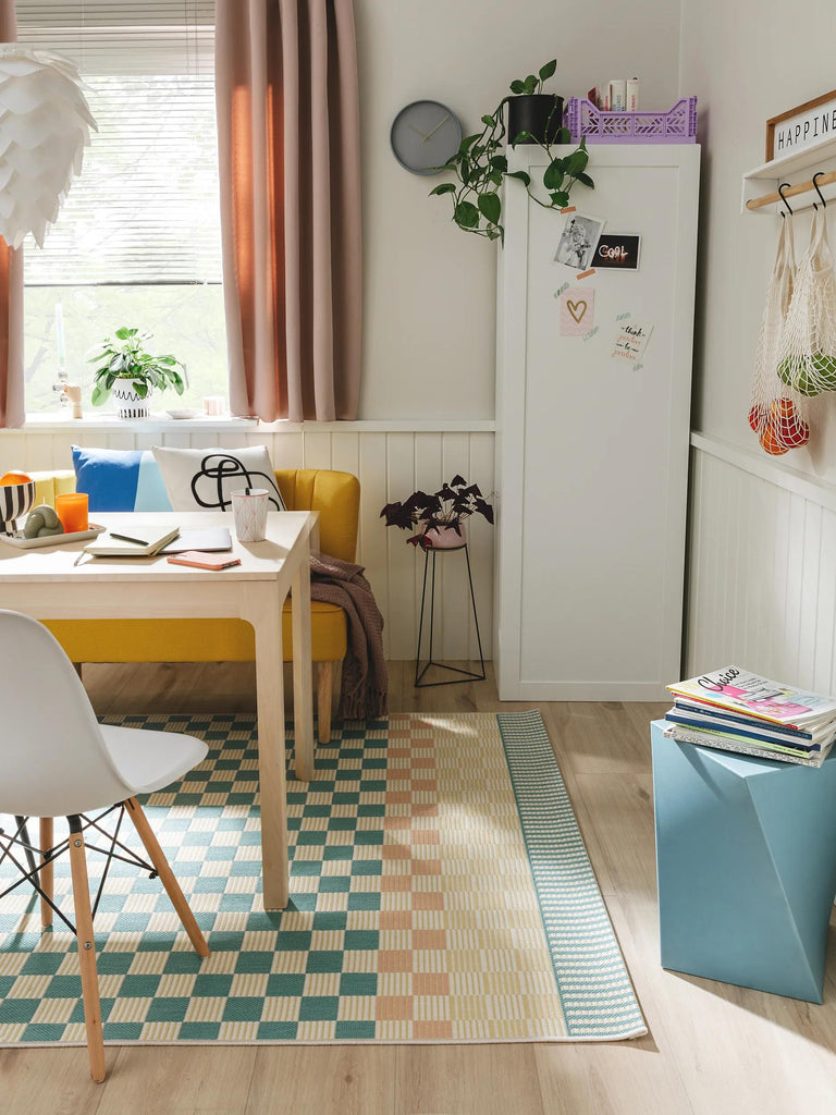 Tapis géométrique damier vert d'eau et beige d'intérieur et d'extérieur 200x290 cm