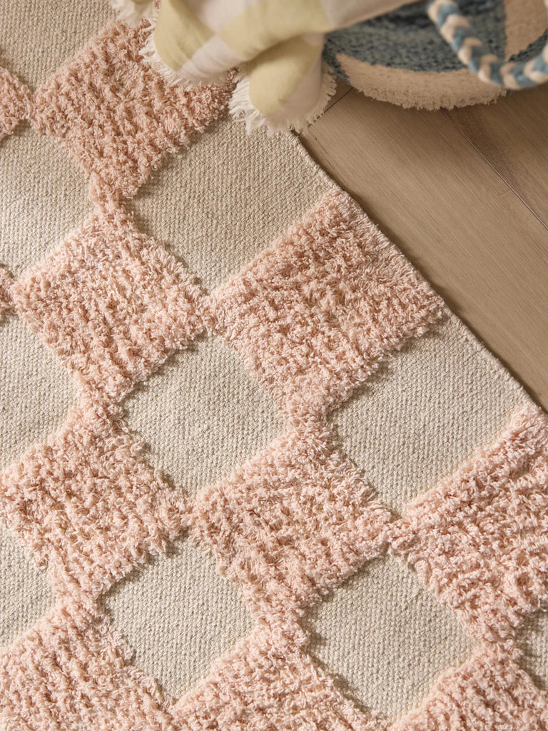 Tapis géométrique damier épais enfant rose et blanc en coton 120x170 cm