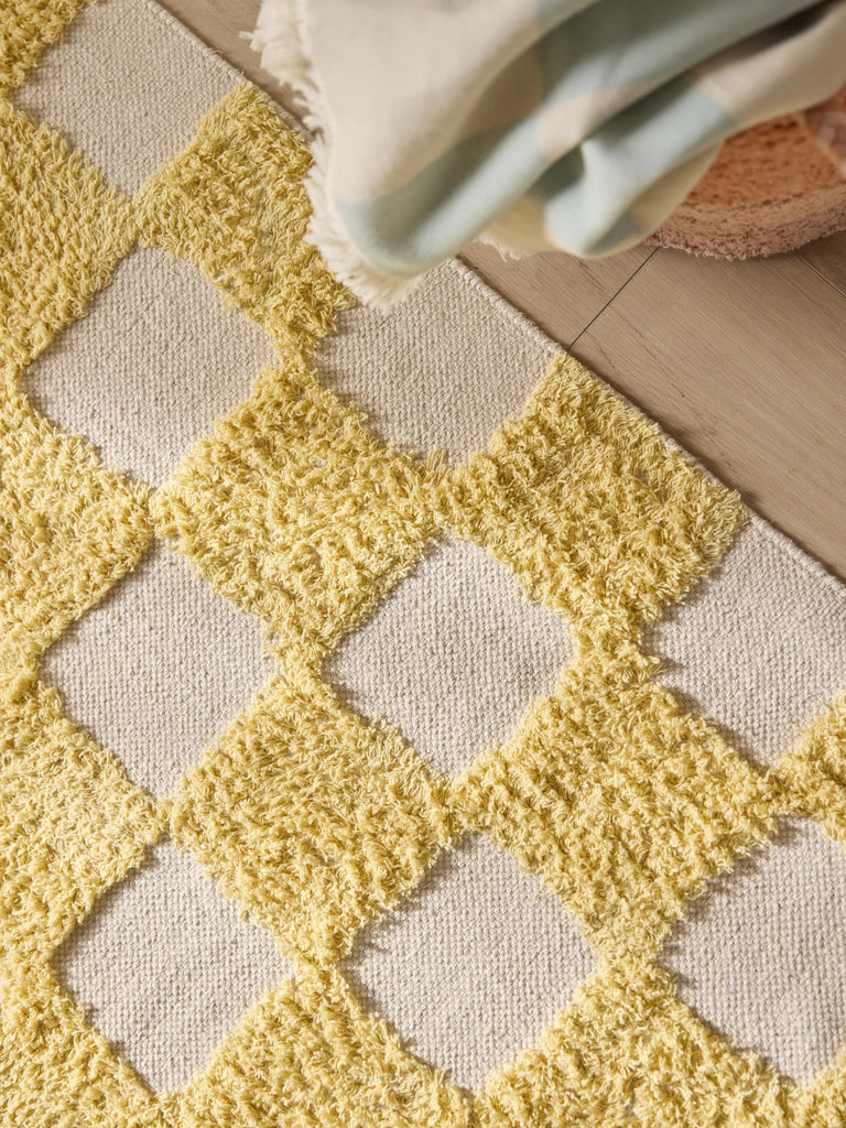 Tapis géométrique damier épais enfant jaune et blanc en coton 160x230 cm