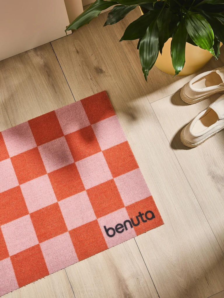 Paillasson géométrique damier rose et orange 50x80 cm