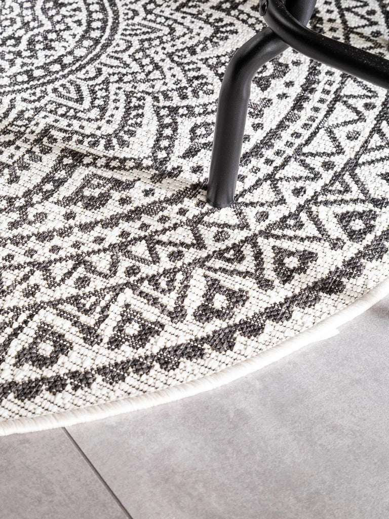 Tapis bohème motif mandala rond blanc et noir d'intérieur et d'extérieur 150 cm de diamètre