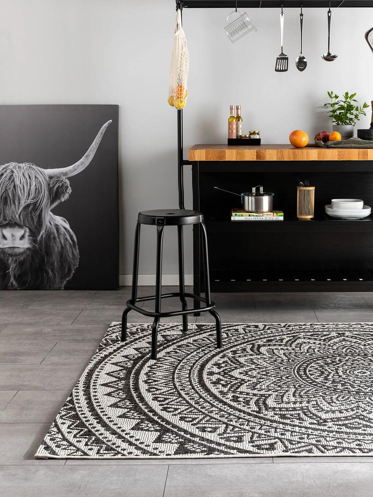 Tapis bohème motif mandala blanc et noir d'intérieur et d'extérieur 120x170 cm