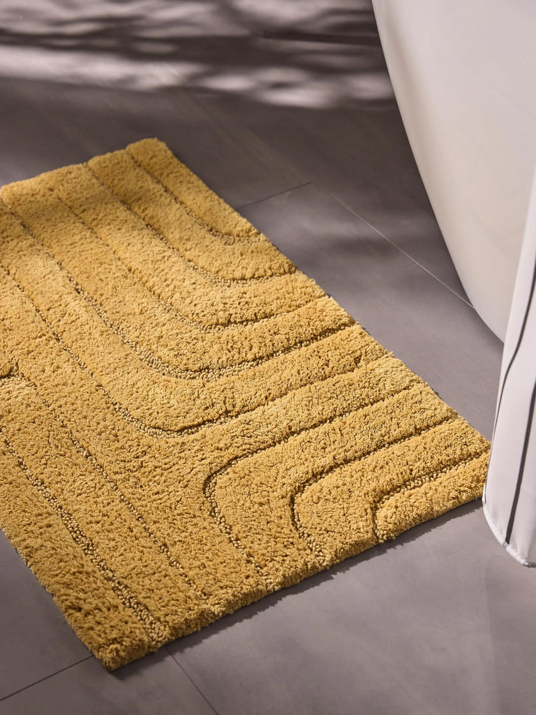 Tapis géométrique design de bain jaune en coton 70x120 cm