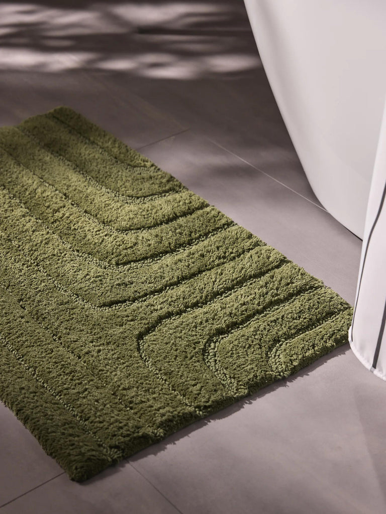 Tapis géométrique design de bain vert en coton 70x120 cm