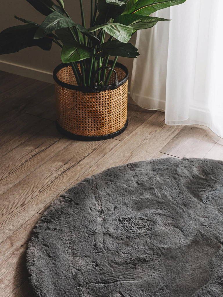 Tapis shaggy fausse fourrure rond noir 120 cm de diamètre