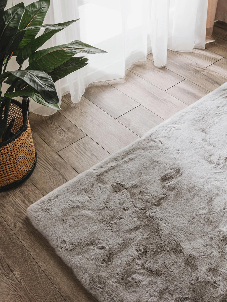 Tapis shaggy fausse fourrure de couloir gris clair 80x240 cm