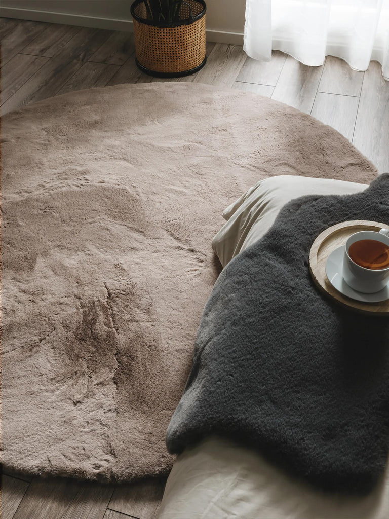 Tapis shaggy fausse fourrure rond taupe 180 cm rund