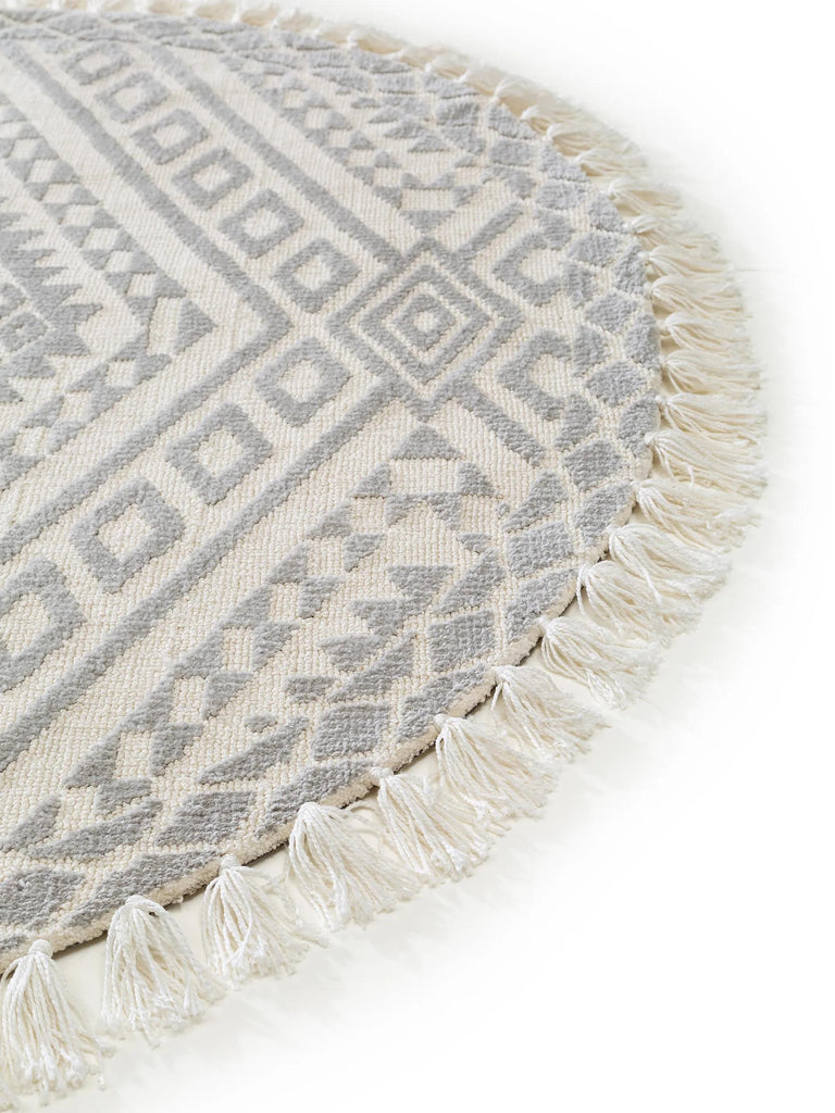Tapis kilim moderne à franges rond gris 150 cm de diamètre