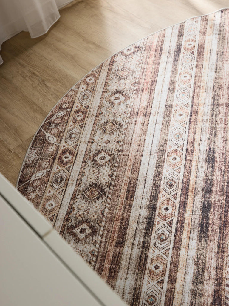 Tapis ethnique vintage rond marron lavable 160 cm de diamètre