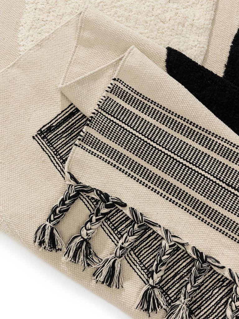 Tapis contemporain à franges motif galet beige noir et blanc en coton 160x230 cm