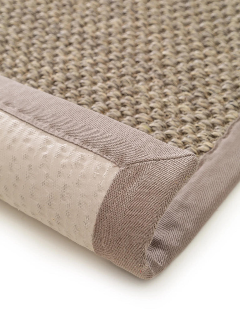 Paillasson scandinave uni tressé gris en sisal 40x60 cm