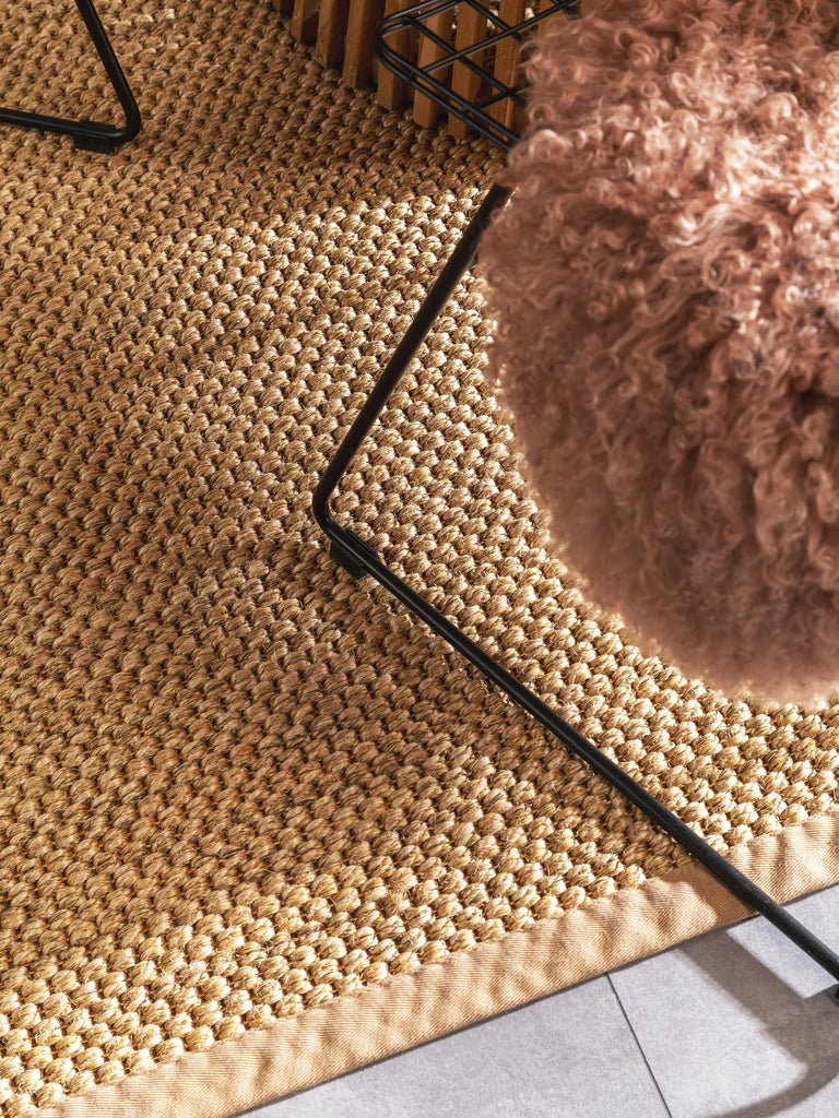 Tapis scandinave uni tressé beige en sisal 200x300 cm