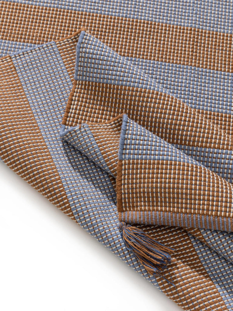 Tapis moderne motif rayé enfant marron et bleu 120x170 cm