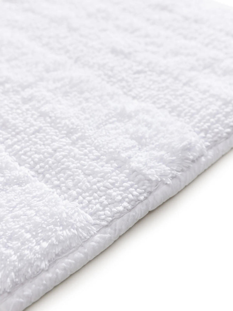 Tapis moderne motif rayé de bain blanc en coton 50x80 cm
