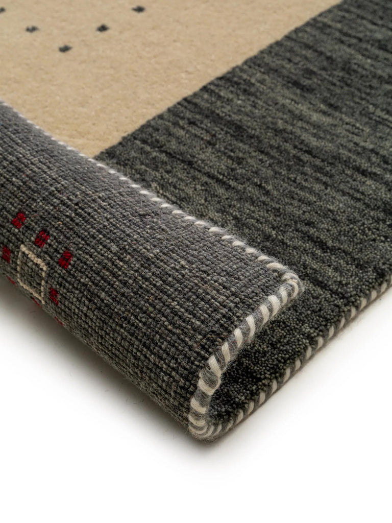Tapis ethnique inspiration berbère beige et gris en laine 80x150 cm