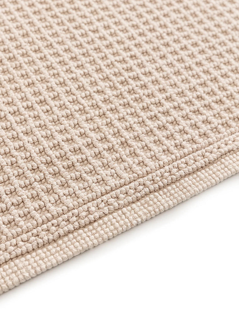 Tapis géométrique grille de bain beige en coton 50x80 cm