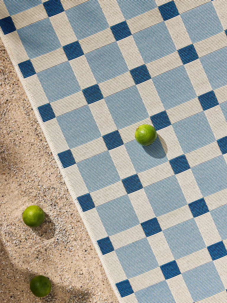 Tapis contemporain quadrillé bleu d'intérieur et d'extérieur 80x165 cm