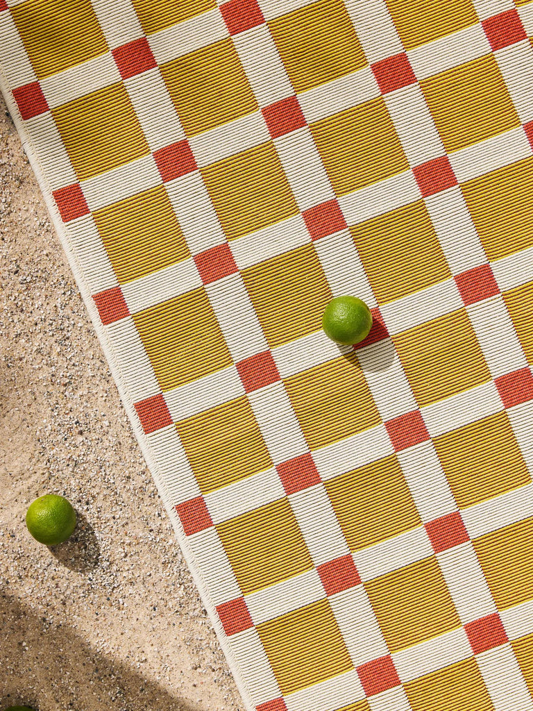 Tapis contemporain quadrillé jaune et rouge d'intérieur et d'extérieur 120x180 cm