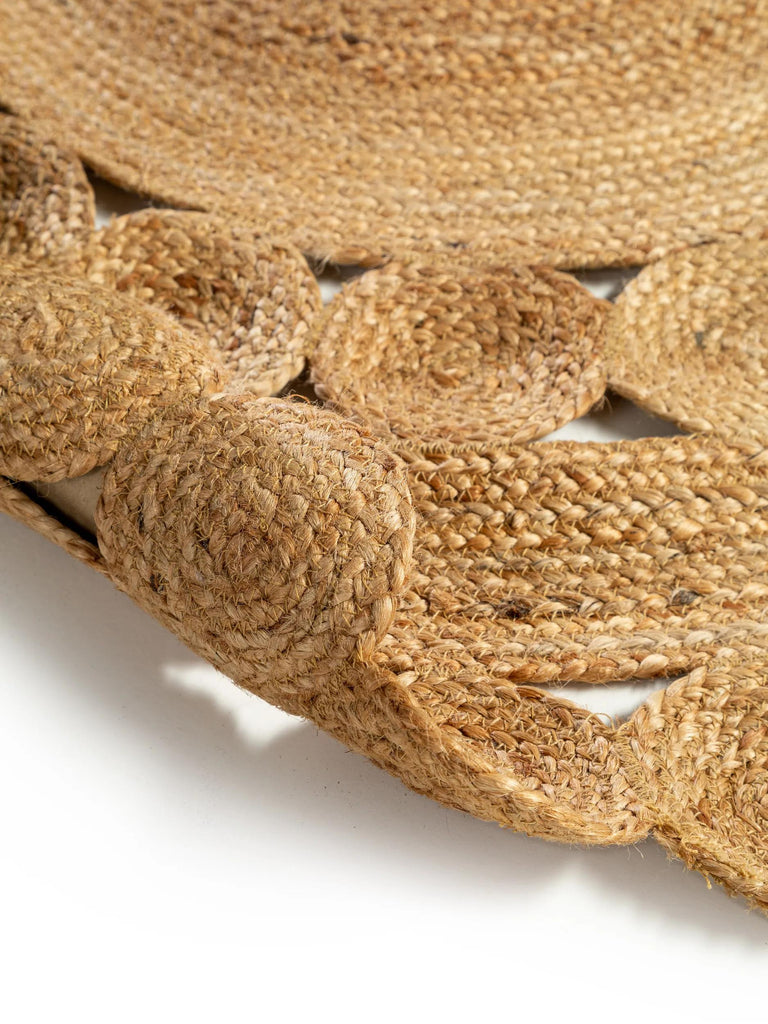 Tapis scandinave motif rosace rond marron clair en jute 120 cm de diamètre