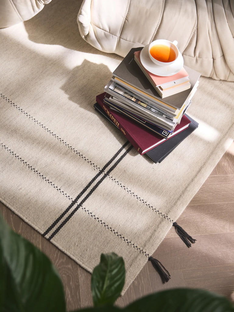 Tapis bohème crème et noir en laine 120x170 cm