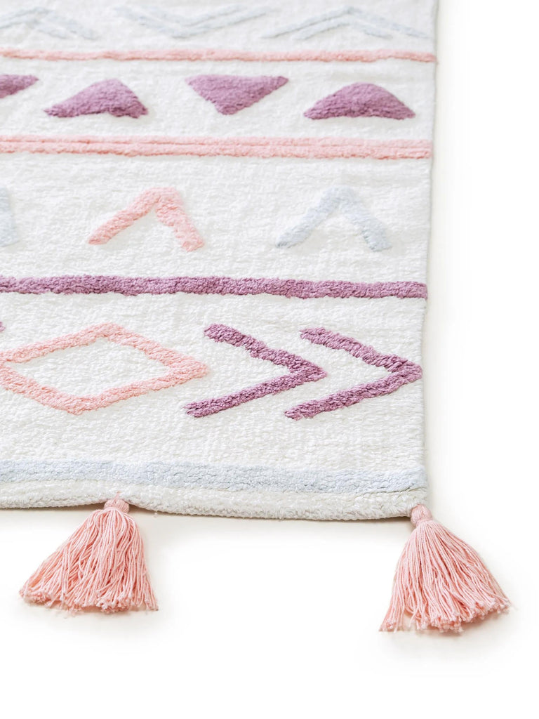 Tapis ethnique style kilim à franges enfant rose et blanc en coton 120x170 cm