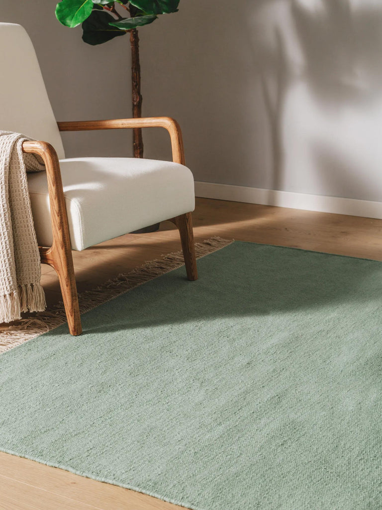 Tapis scandinave uni à franges vert clair en laine 250x350 cm