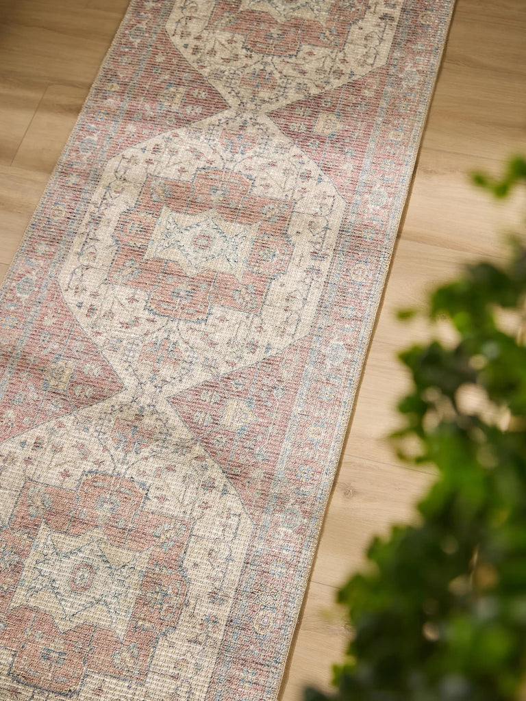 Tapis vintage inspiration oriental de couloir rouge et beige 80x250 cm