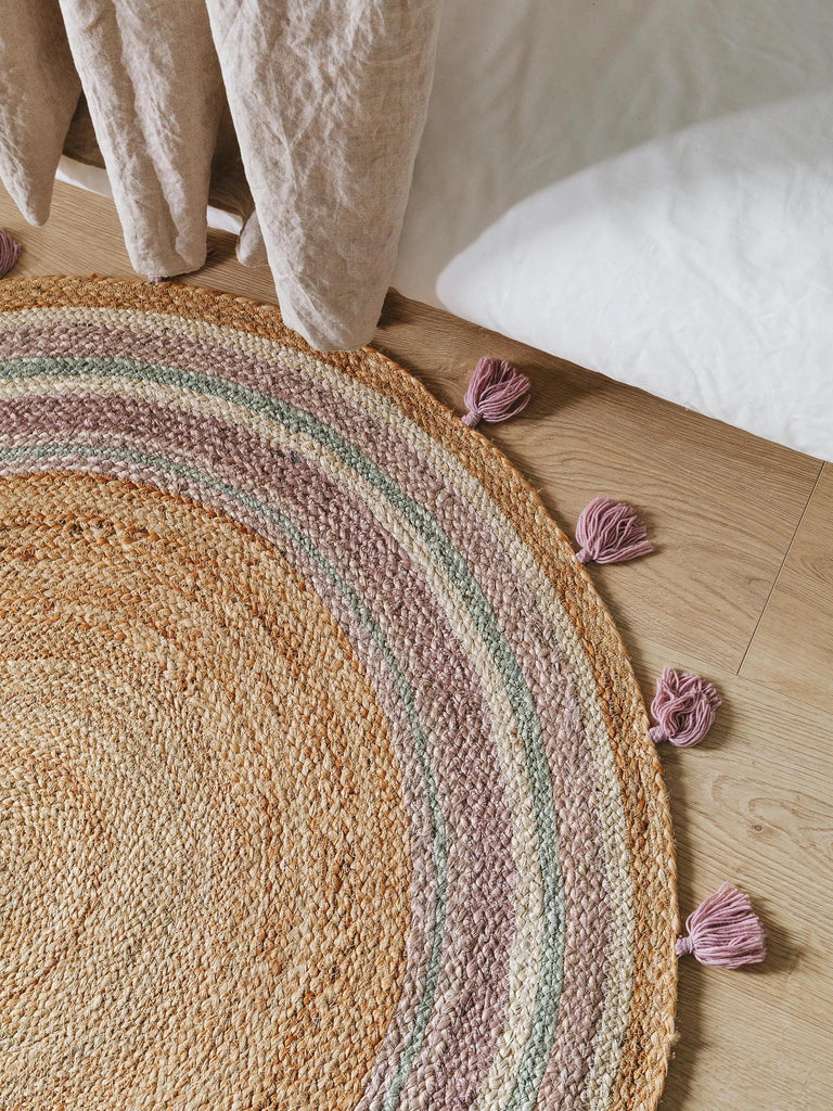 Tapis scandinave à franges rond enfant violet et marron en jute 115 cm de diamètre