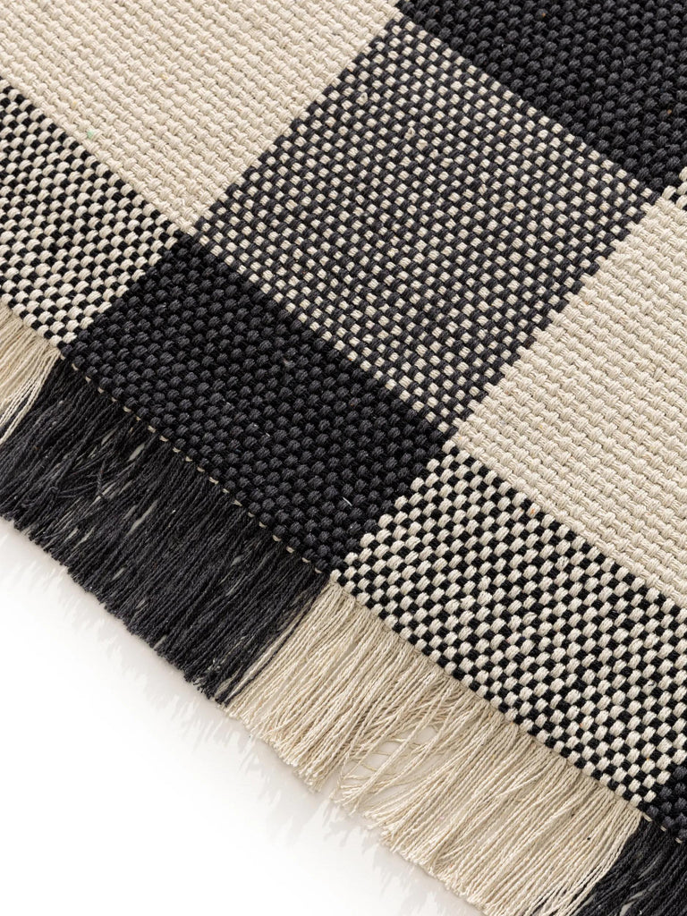 Tapis vintage trame tartan de couloir noir et blanc en coton 70x200 cm