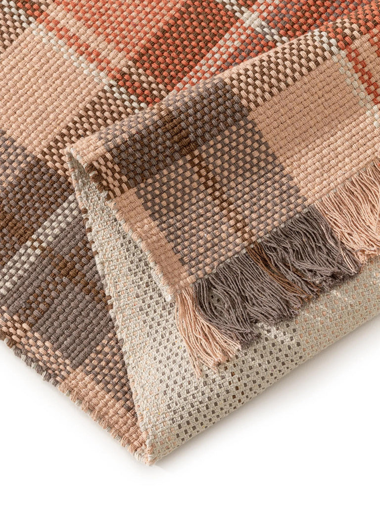 Tapis vintage trame tartan orange et gris en coton 120x170 cm