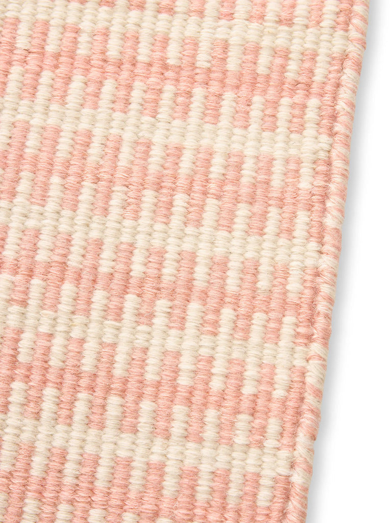 Tapis contemporain à franges enfant rose et crème en laine 120x170 cm