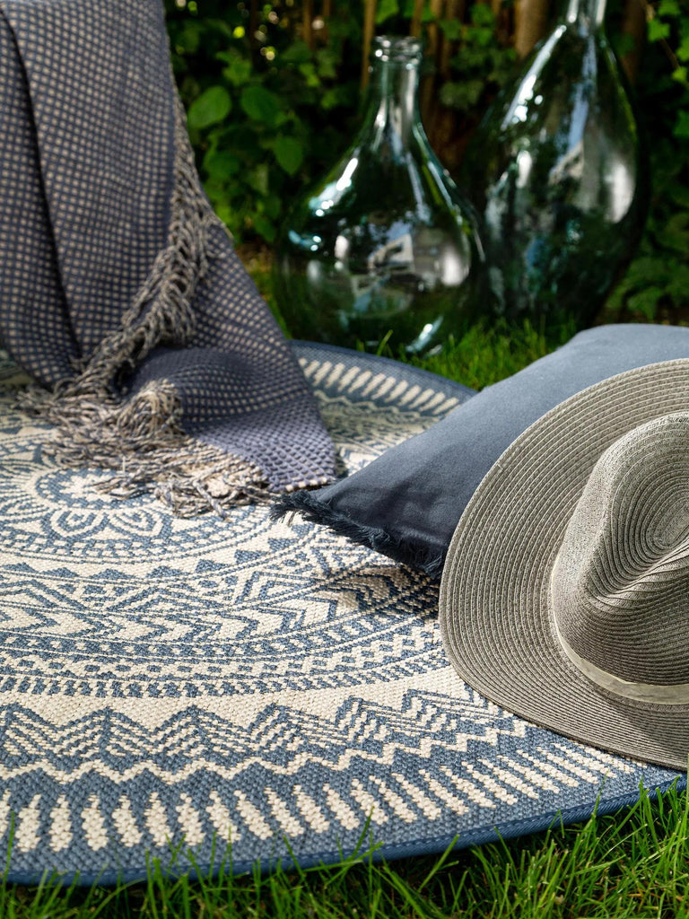 Tapis géométrique motif berbère rond bleu d'intérieur et d'extérieur 120 cm de diamètre