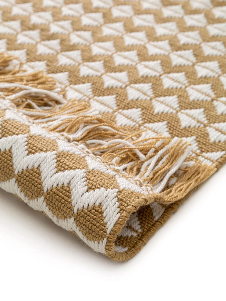 Tapis géométrique à franges jaune moutarde et blanc 80x150 cm