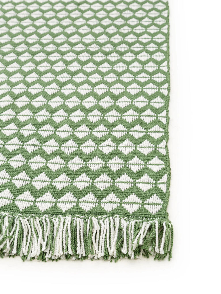 Tapis géométrique à franges vert et blanc 160x230 cm
