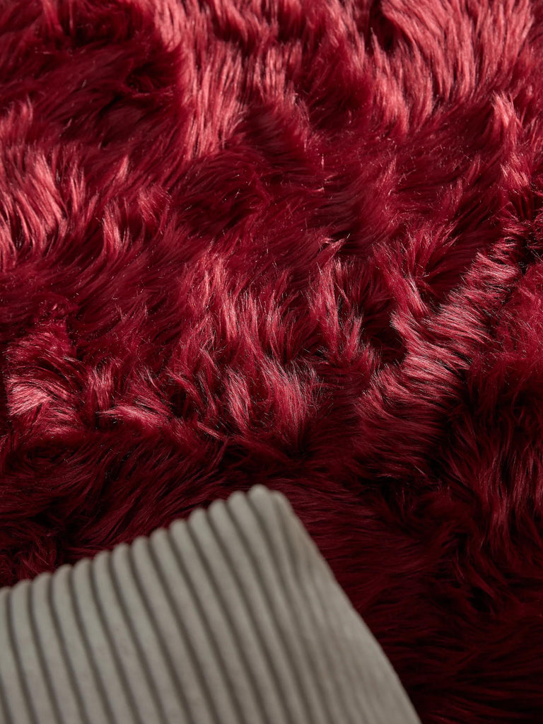 Tapis shaggy effet fourrure rond bordeaux 80 cm de diamètre