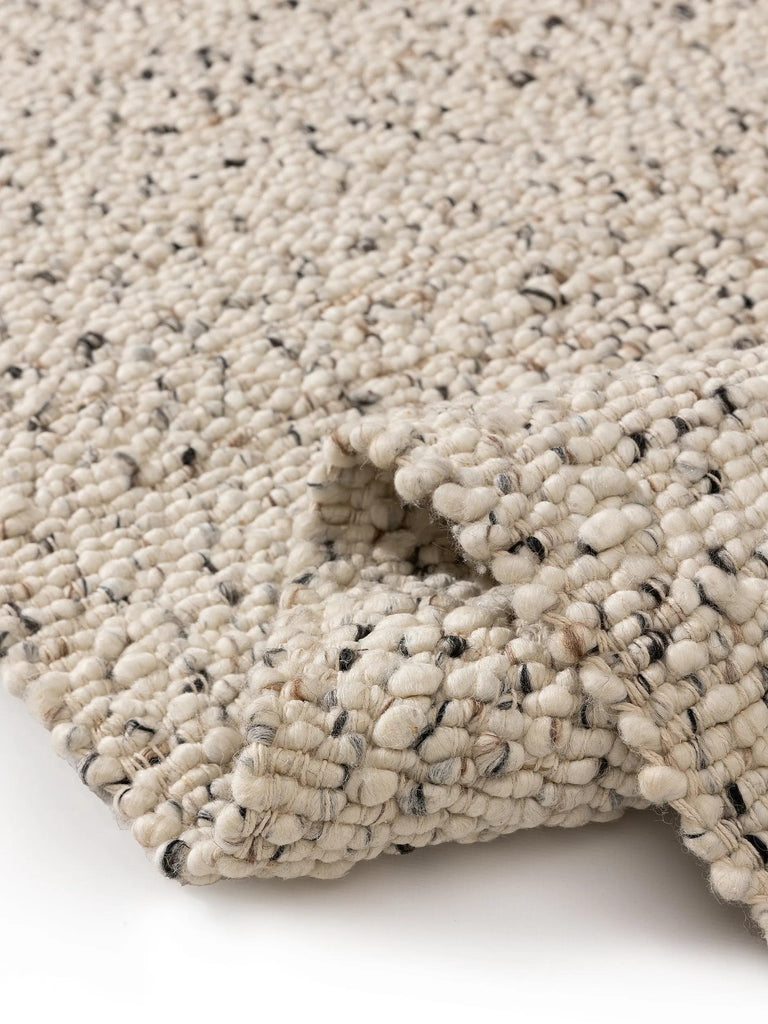 Tapis scandinave perlé carré beige chiné en laine 200x200 cm