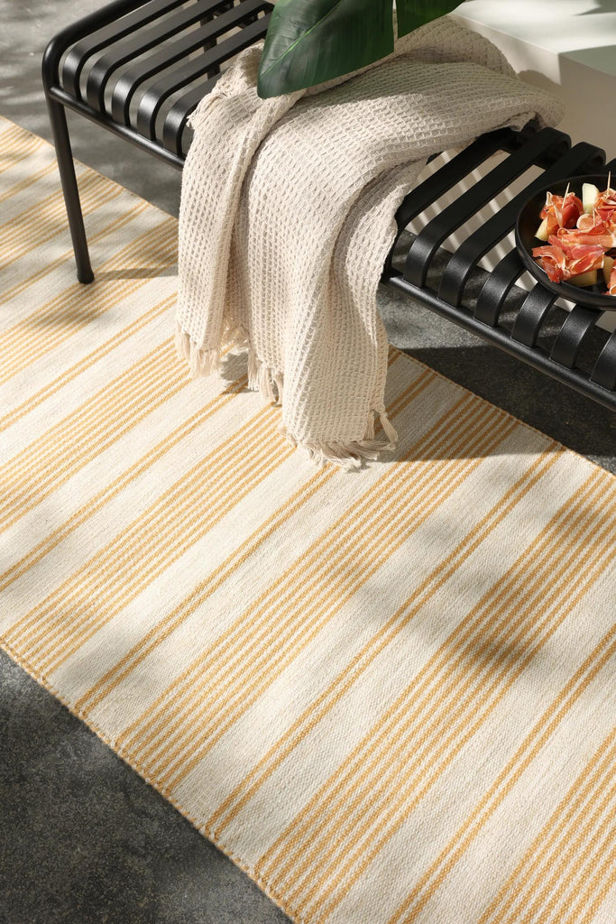 Tapis scandinave motif rayé de couloir beige et jaune d'intérieur et d'extérieur 80x250 cm
