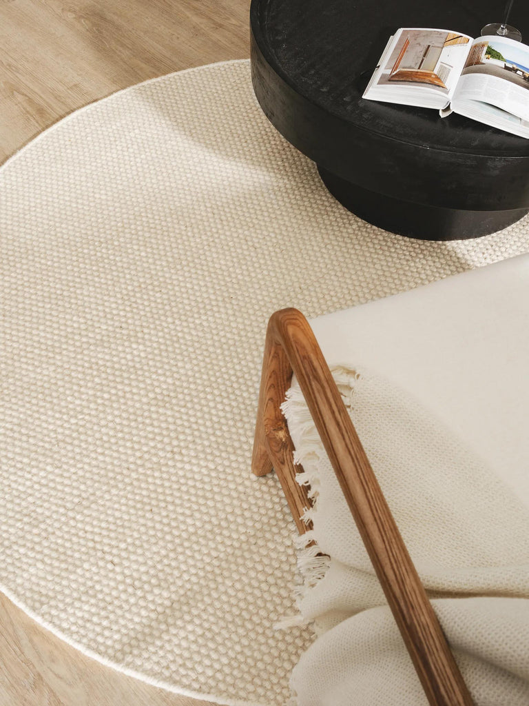 Tapis scandinave uni rond blanc en laine 150 cm de diamètre