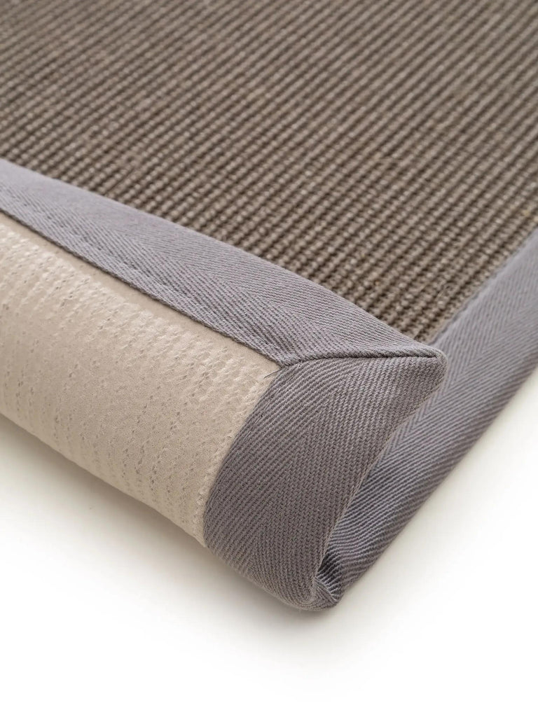 Paillasson scandinave marron en sisal 40x60 cm