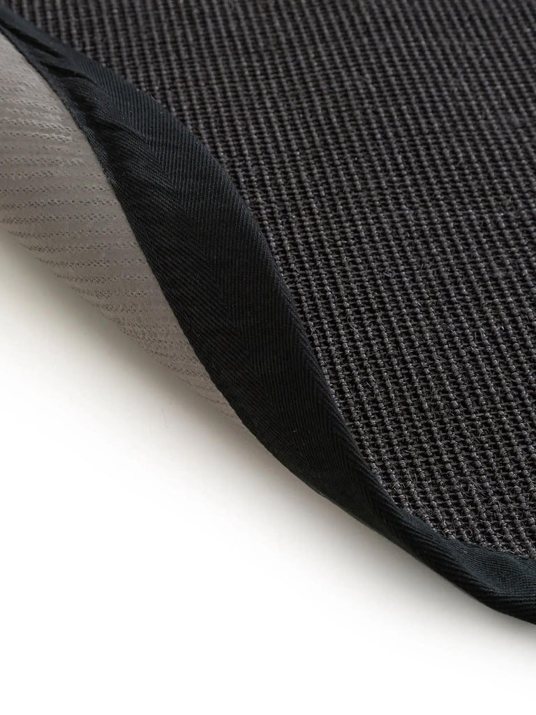 Tapis scandinave rond noir en sisal 150 cm de diamètre