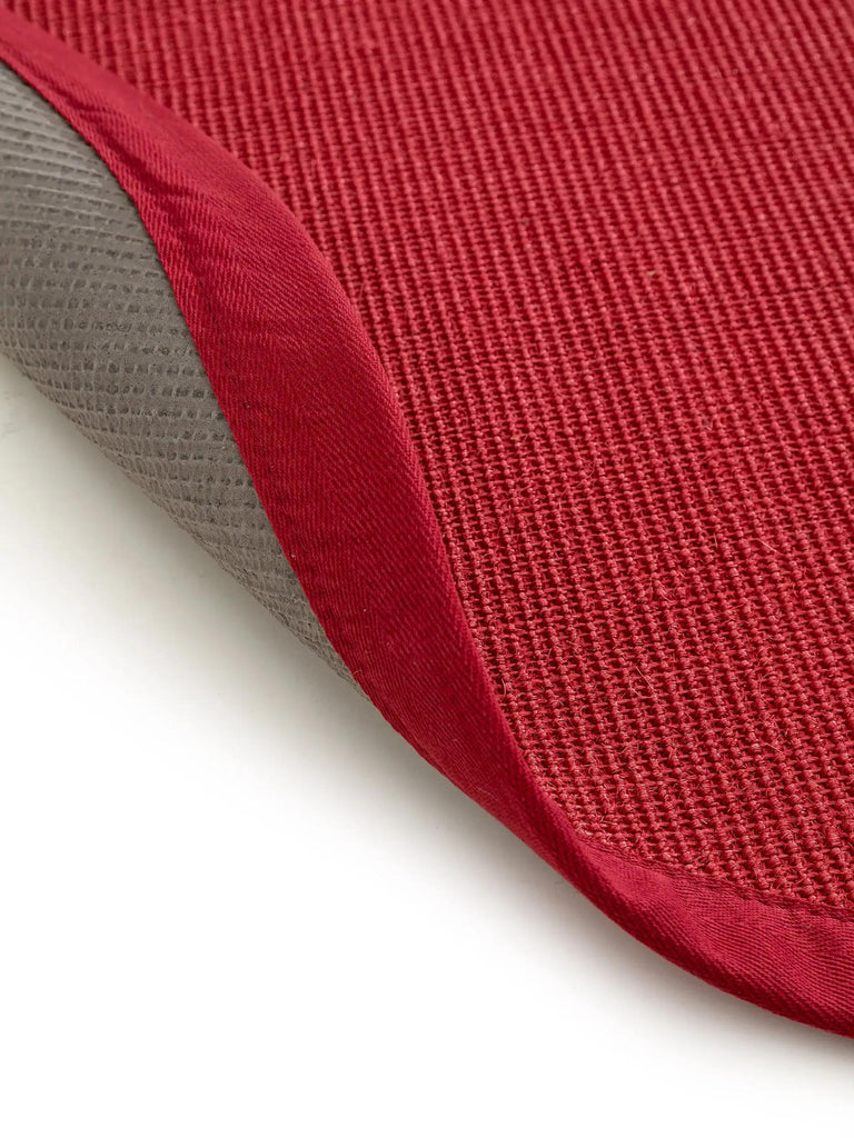 Tapis scandinave rond rouge en sisal 200 cm de diamètre