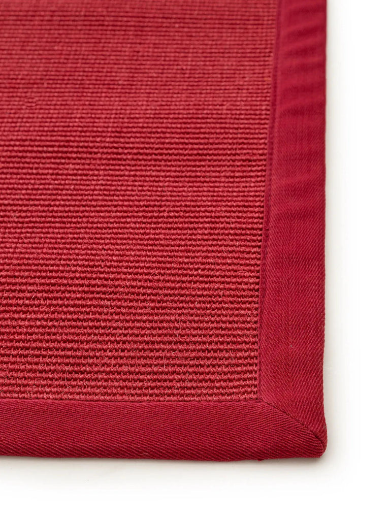 Tapis scandinave rouge en sisal 120x180 cm