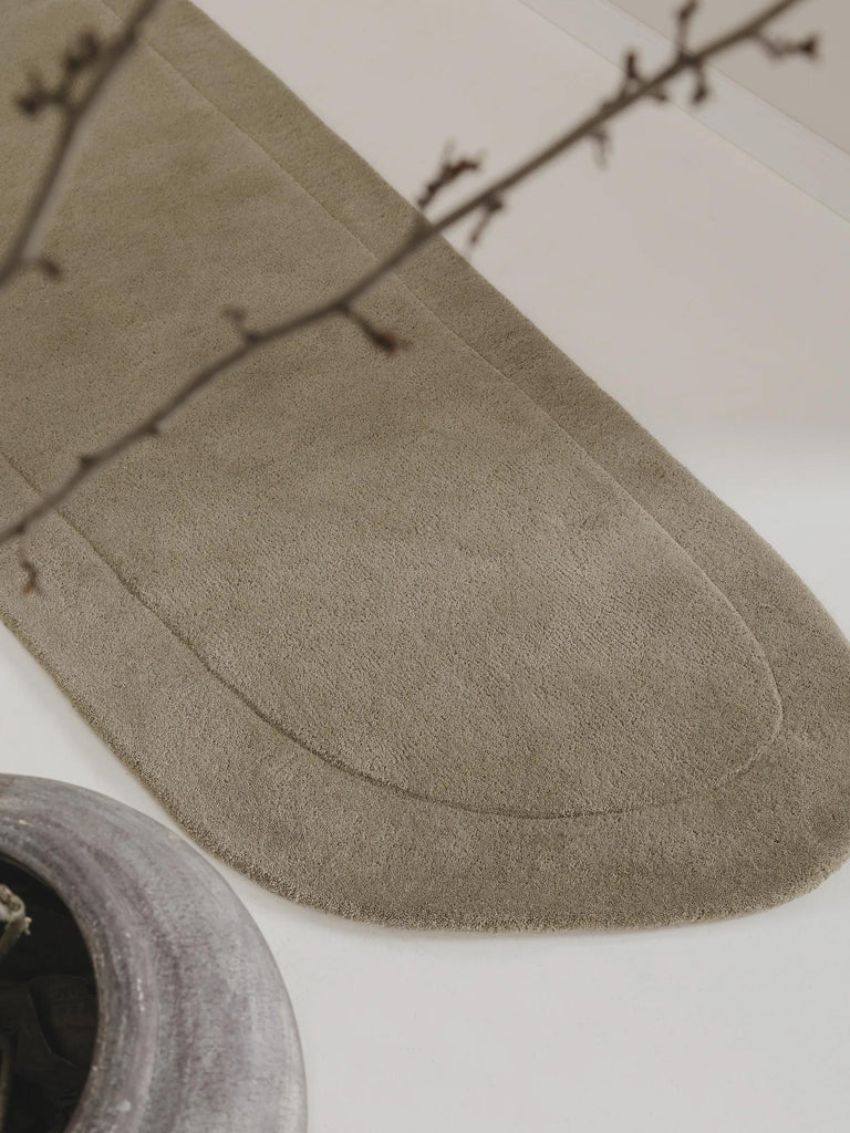 Tapis contemporain descente de lit vert olive en laine 80x250 cm