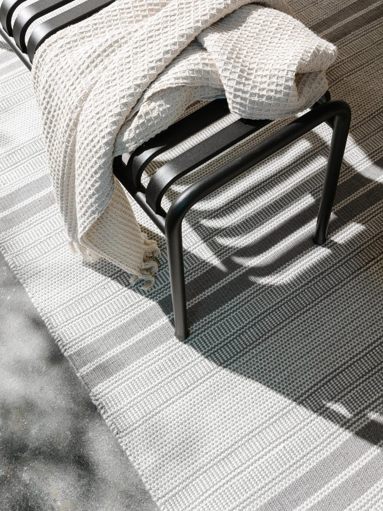 Tapis ethnique rayé à franges gris d'intérieur et d'extérieur 160x230 cm