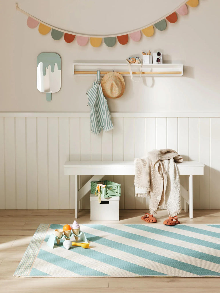 Tapis géométrique rayé bleu et crème d'intérieur et d'extérieur 160x230 cm