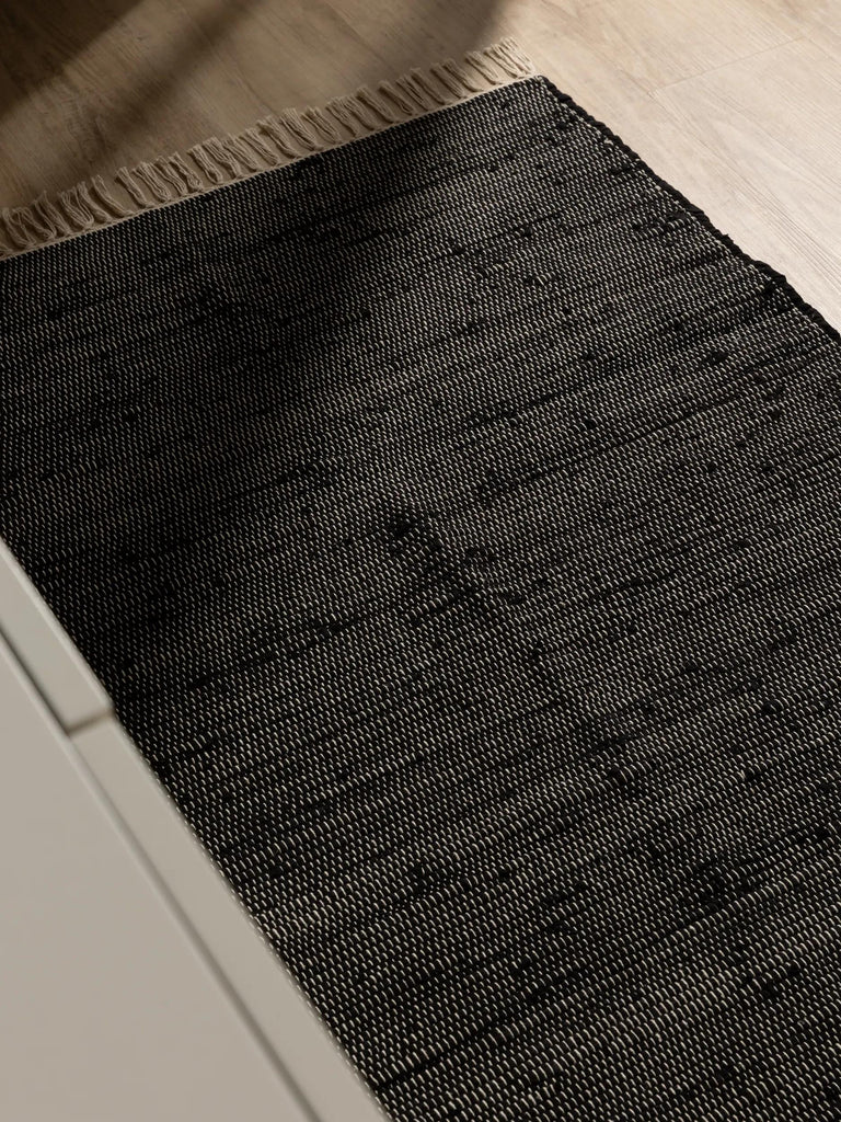 Tapis scandinave à franges de couloir noir en coton 70x200 cm